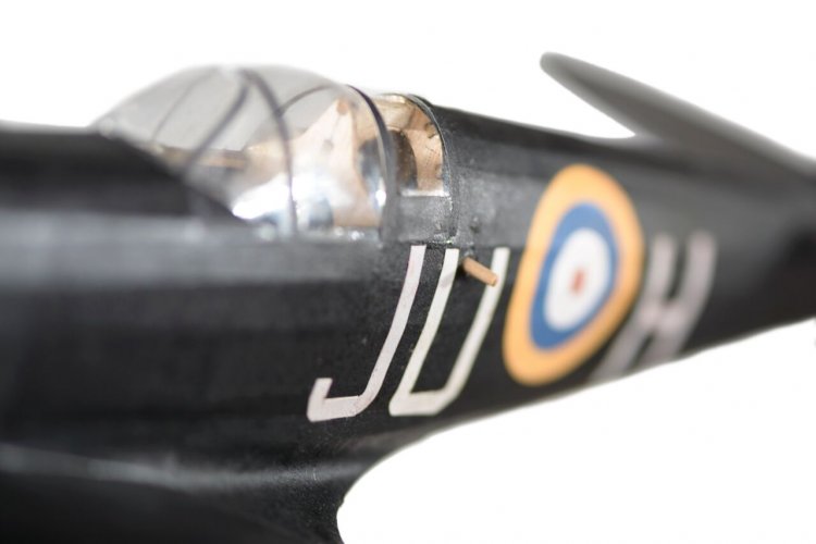 Le vintage entreprise modèle-supermarine spitfire night fighter balsa kit